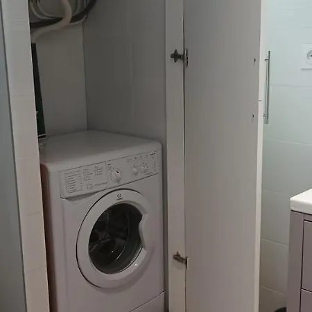A 2 Pas Des Plages De Sable Et Du Centre Beau 3 Pieces Pour 3 Personnes Apartment *